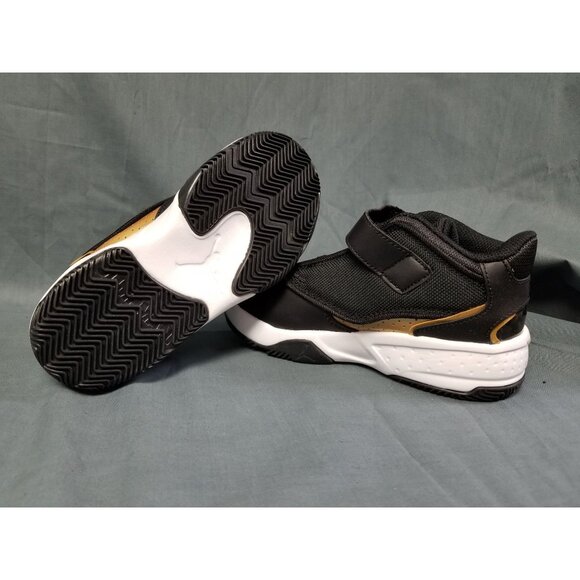 Jordan Max Aura 4 Slip On Sneakers Kid's Size 12c Black NEW IN BOX! - Picture 2 of 11